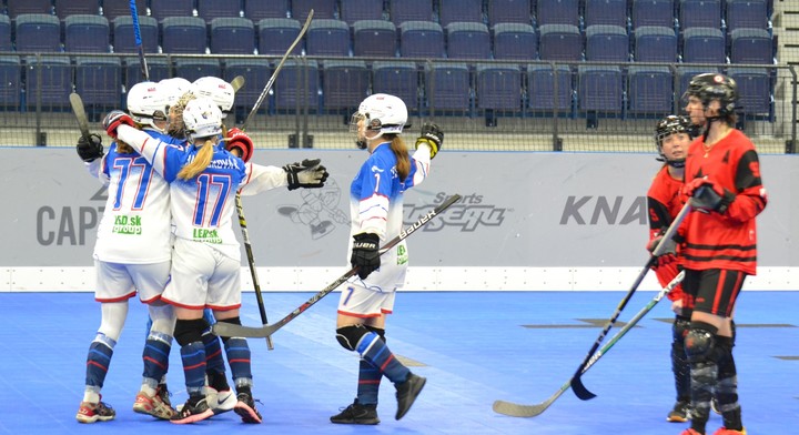 Štyri hokejbalové striebra z mládežníckych svetových šampionátov